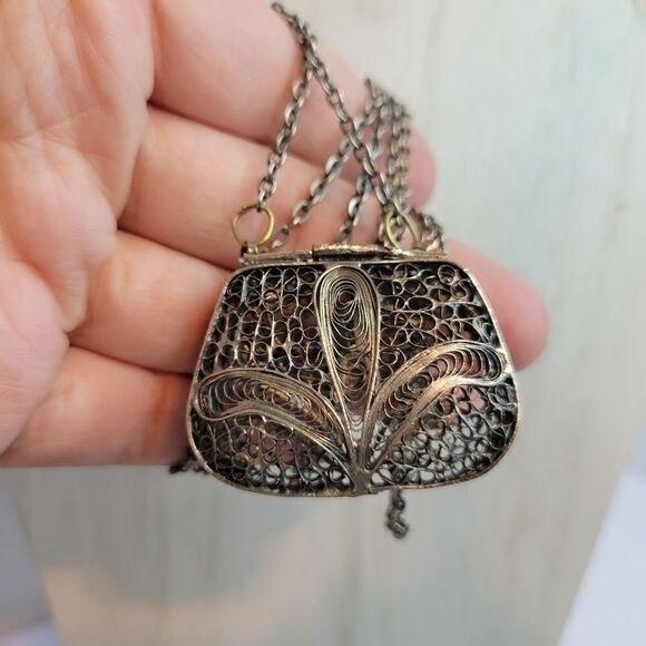 Vintage Filigree Purse Silver Tone Necklace - Picture 5 of 5